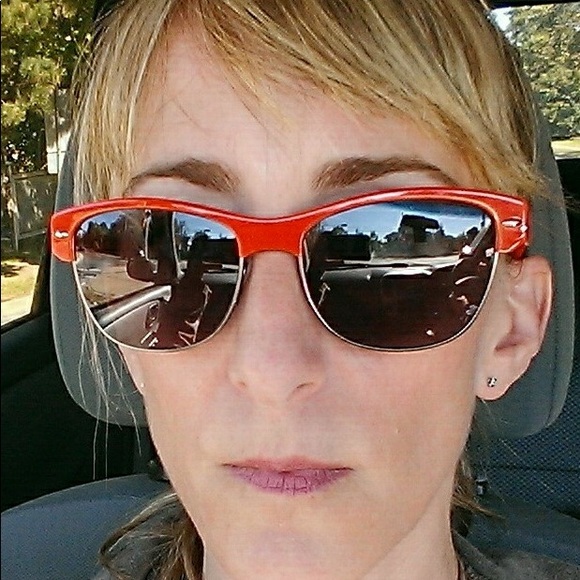 Sunglasses - Picture 5 of 5